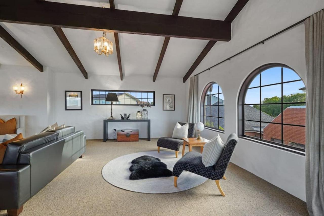 Magnificent Beachfront Mansion - Pool - Fireplace Auckland Eksteriør billede