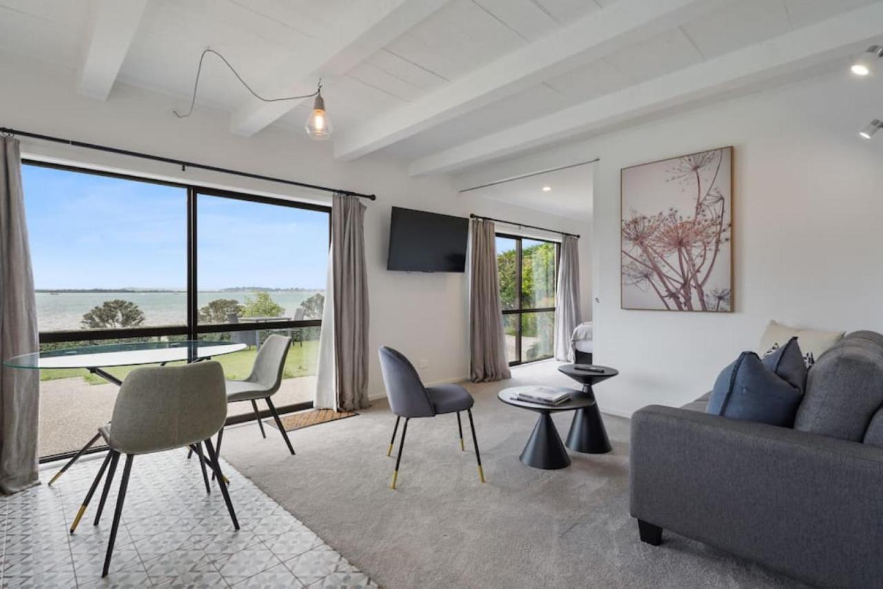 Magnificent Beachfront Mansion - Pool - Fireplace Auckland Eksteriør billede